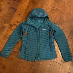 Eddie Bauer Women’s First Ascent puffer jacket